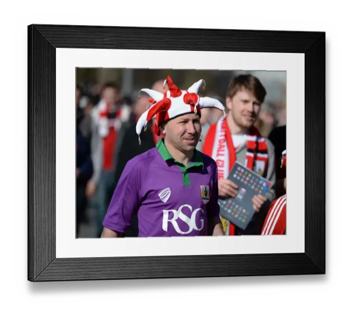 Framed Print : Bristol City Fans Heading to Wembley for Johnstone's Paint Final vs Walsall, 2015 Framed Print : Bristol City Fans Heading to Wembley for Johnstone's Paint Final vs Walsall, 2015