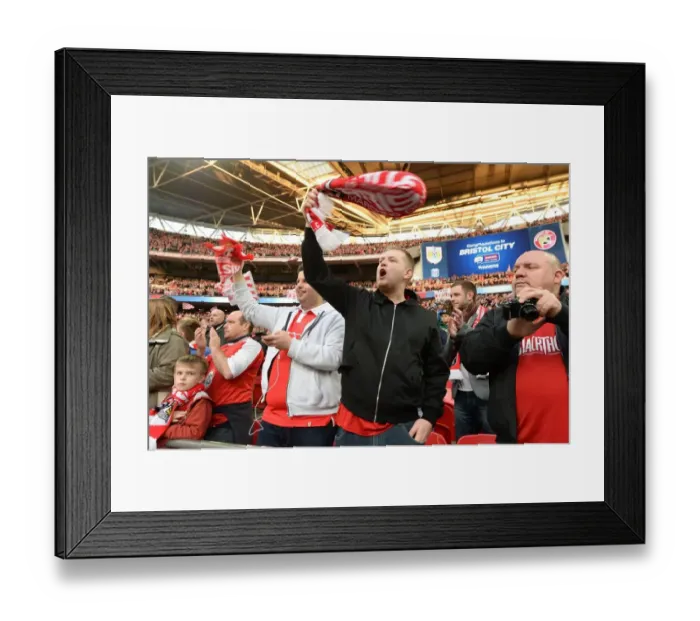 Framed Print : Triumphant Bristol City FC Fans Celebrate Johnstone's Paint Trophy Victory at Wembley Framed Print : Triumphant Bristol City FC Fans Celebrate Johnstone's Paint Trophy Victory at Wembley