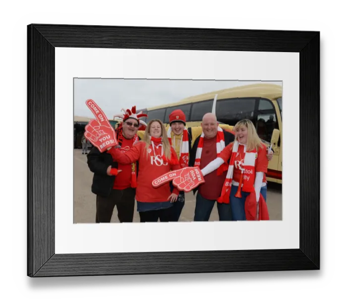 Framed Print : Thousands of Excited Bristol City Fans Heading to Wembley for the Johnstone's Paint Trophy Final Against Walsall Framed Print : Thousands of Excited Bristol City Fans Heading to Wembley for the Johnstone's Paint Trophy Final Against Walsall