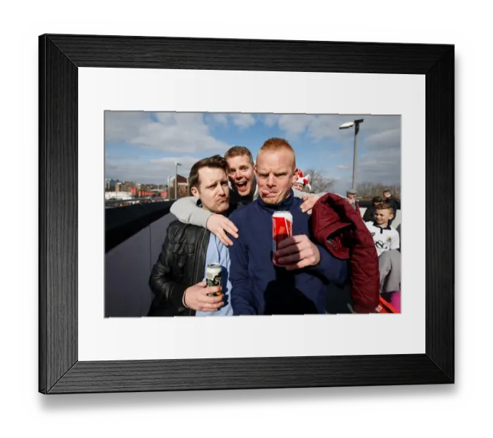 Framed Print : Thousands of Passionate Bristol City Fans Descend on Wembley Stadium for the Johnstones Paint Trophy Final Framed Print : Thousands of Passionate Bristol City Fans Descend on Wembley Stadium for the Johnstones Paint Trophy Final