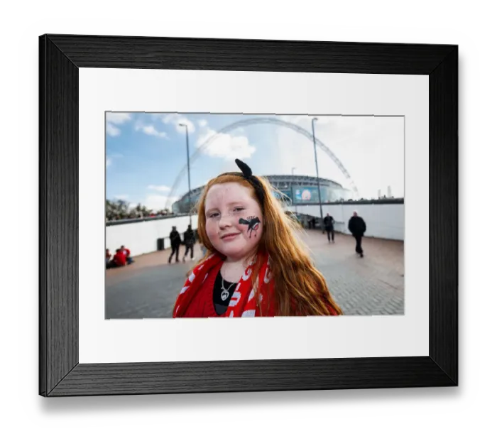 Framed Print : Thousands of Passionate Bristol City Fans Converge on Wembley Stadium for the Johnstones Paint Trophy Final Framed Print : Thousands of Passionate Bristol City Fans Converge on Wembley Stadium for the Johnstones Paint Trophy Final