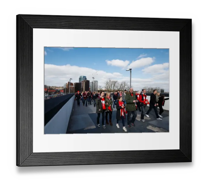Framed Print : Thousands of Passionate Bristol City Fans Heading to Wembley Stadium for the Johnstones Paint Trophy Final Framed Print : Thousands of Passionate Bristol City Fans Heading to Wembley Stadium for the Johnstones Paint Trophy Final