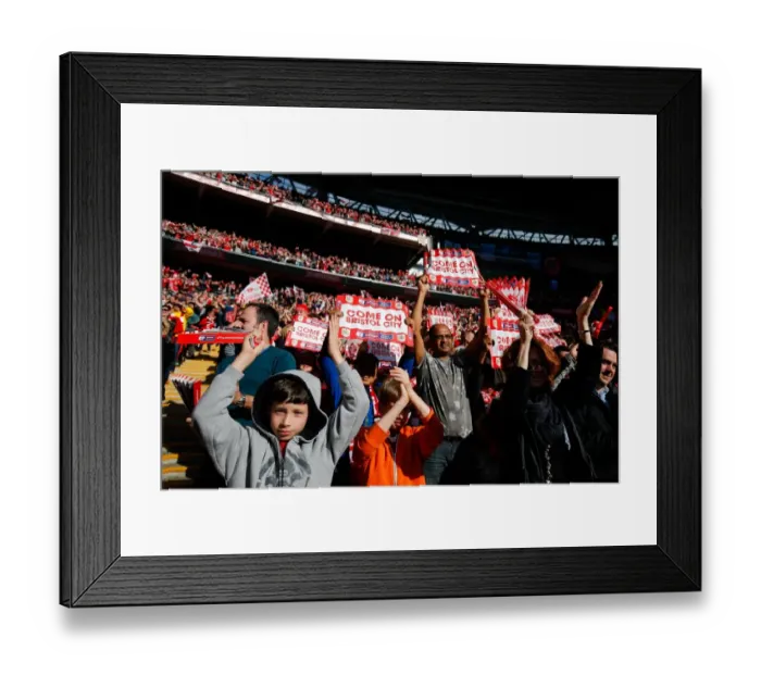 Framed Print : Bristol City FC: Triumphant Moment at Wembley - Johnstones Paint Trophy Final Framed Print : Bristol City FC: Triumphant Moment at Wembley - Johnstones Paint Trophy Final