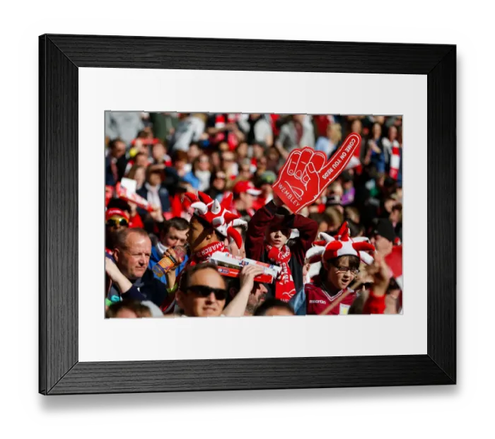 Framed Print : Bristol City FC's Glory: Triumphant Moment at Wembley Amidst Fans Euphoria
