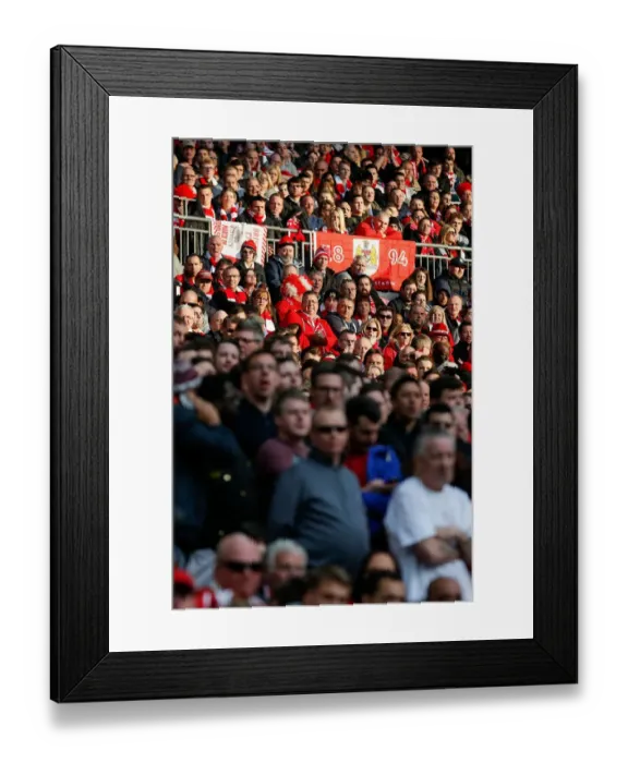 Framed Print : Bristol City Fans Cheering at Wembley Stadium during the Johnstones Paint Trophy Final against Walsall, 2015