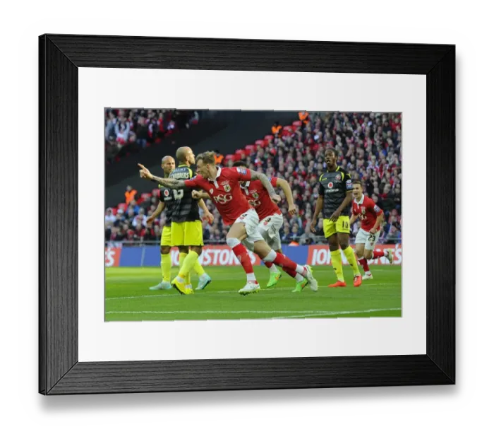 Framed Print : Bristol City's Aden Flint Scores the Opener: JPT Final Victory over Walsall, 2015