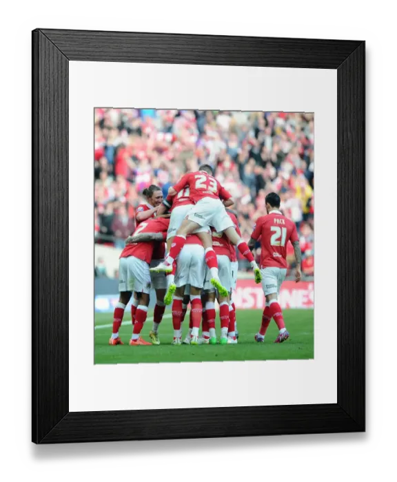 Framed Print : Bristol City FC: Aden Flint and Team Mates Celebrate Johnstone's Paint Trophy Victory at Wembley Stadium