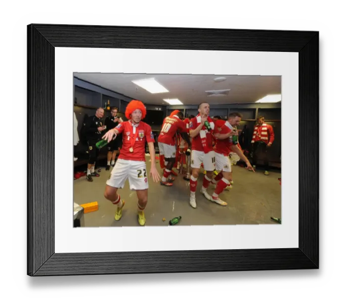 Framed Print : Bristol City's Luke Ayling Celebrates at Wembley: Johnstone's Paint Trophy Final vs Walsall Framed Print : Bristol City's Luke Ayling Celebrates at Wembley: Johnstone's Paint Trophy Final vs Walsall