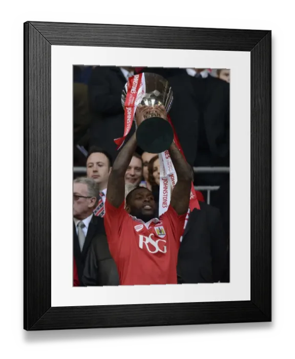 Framed Print : Bristol City FC: Jay Emmanuel-Thomas Celebrates Johnstone's Paint Trophy Victory at Wembley Stadium