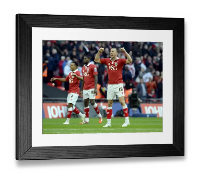 Framed Print : Bristol City's Johnstone's Paint Trophy Victory: Aaron Wilbraham Celebrates at Wembley Framed Print : Bristol City's Johnstone's Paint Trophy Victory: Aaron Wilbraham Celebrates at Wembley
