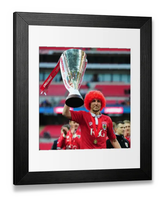 Framed Print : Euphoric Luke Ayling: Bristol City's Johnstone's Paint Trophy Victory Celebration at Wembley