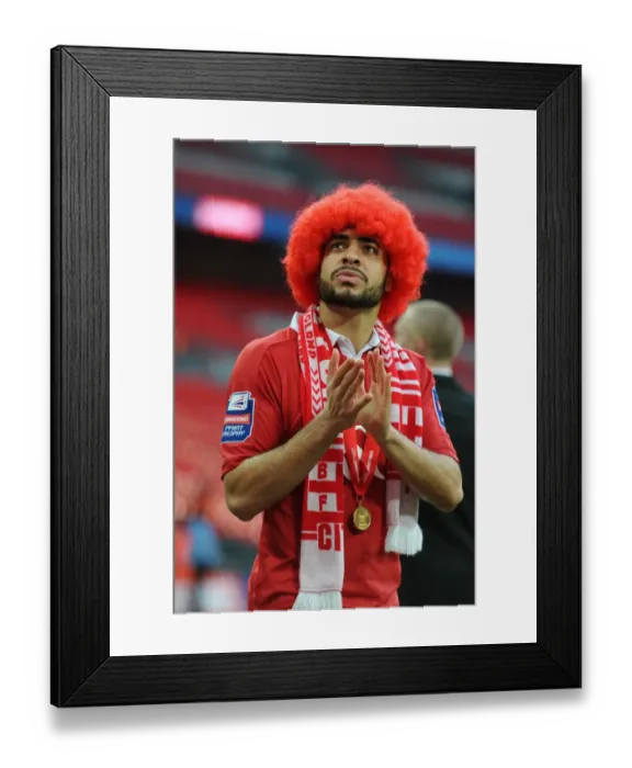 Framed Print : Bristol City vs Walsall: Derrick Williams in Action at the Johnstone's Paint Trophy Final, Wembley Stadium