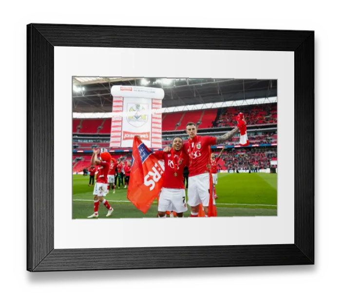 Framed Print : Bristol City FC: Korey Smith and Aden Flint Celebrate Johnstones Paint Trophy Victory