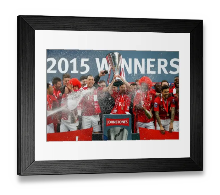 Framed Print : Bristol City FC Wins Johnstones Paint Trophy: 2-0 Victory over Walsall at Wembley Stadium