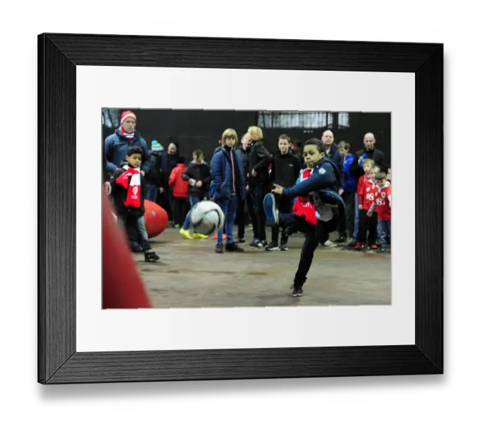Framed Print : Intense Basketball Clash: Flyers vs. Lions at SGS Wise Campus - British League Action