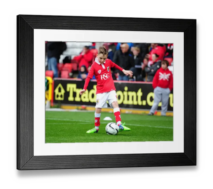 Framed Print : Bristol Flyers vs. London Lions Basketball Showdown at SGS Wise Campus - British Basketball League (2015) Framed Print : Bristol Flyers vs. London Lions Basketball Showdown at SGS Wise Campus - British Basketball League (2015)