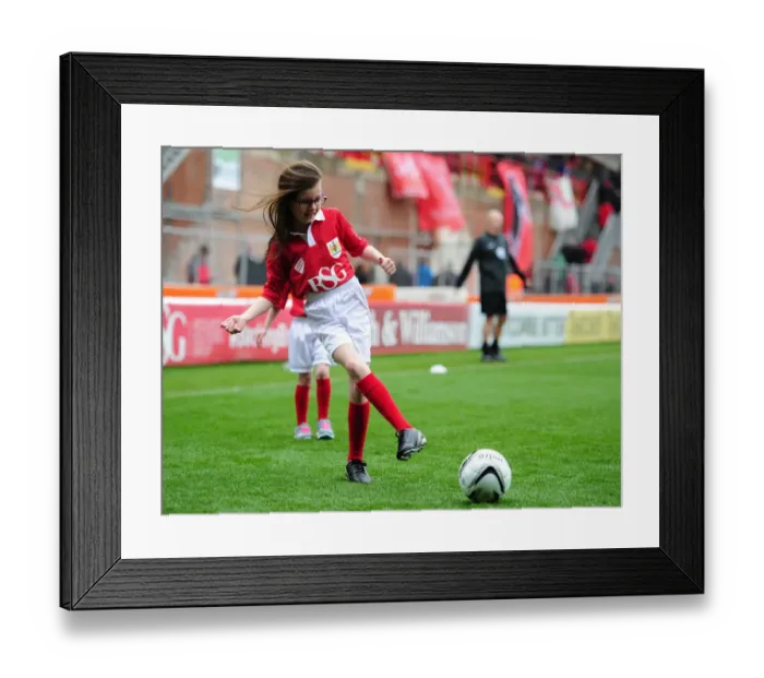 Framed Print : British Basketball League Rivalry: A Showdown between Bristol Flyers and London Lions at SGS Wise Campus (2015) Framed Print : British Basketball League Rivalry: A Showdown between Bristol Flyers and London Lions at SGS Wise Campus (2015)