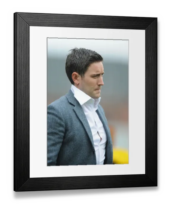 Framed Print : Bristol City vs Barnsley: Lee Johnson Leads Barnsley at Ashton Gate, March 2015