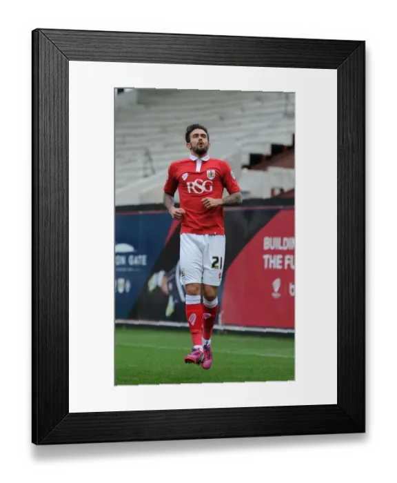 Framed Print : Marlon Pack's Thrilling Goal: A Game Changer in Bristol City's Sky Bet League One Victory over Barnsley Framed Print : Marlon Pack's Thrilling Goal: A Game Changer in Bristol City's Sky Bet League One Victory over Barnsley