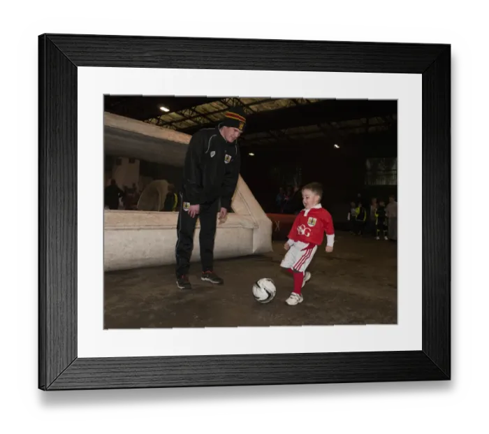 Framed Print : Bristol City vs Barnsley: Football Rivalry Ignites in Sky Bet League One Clash at Ashton Gate, March 2015 Framed Print : Bristol City vs Barnsley: Football Rivalry Ignites in Sky Bet League One Clash at Ashton Gate, March 2015