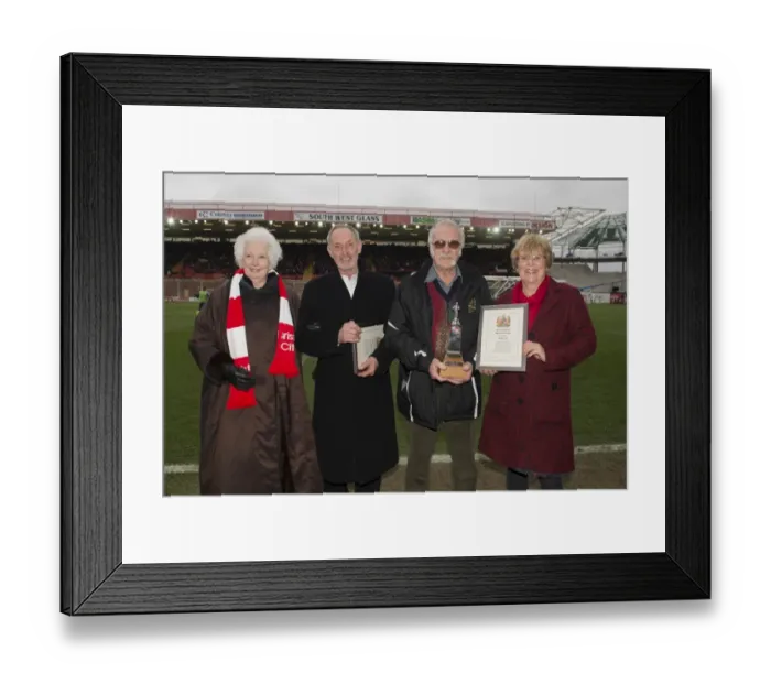 Framed Print : Patrick Bamford's Trophy Presentation: Bristol City Celebrate Promotion to Sky Bet Championship Framed Print : Patrick Bamford's Trophy Presentation: Bristol City Celebrate Promotion to Sky Bet Championship