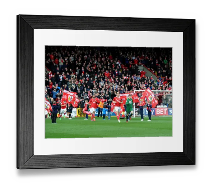 Framed Print : Bristol City Players Prepare for Battle Against Barnsley at Ashton Gate Stadium, 2015 Framed Print : Bristol City Players Prepare for Battle Against Barnsley at Ashton Gate Stadium, 2015