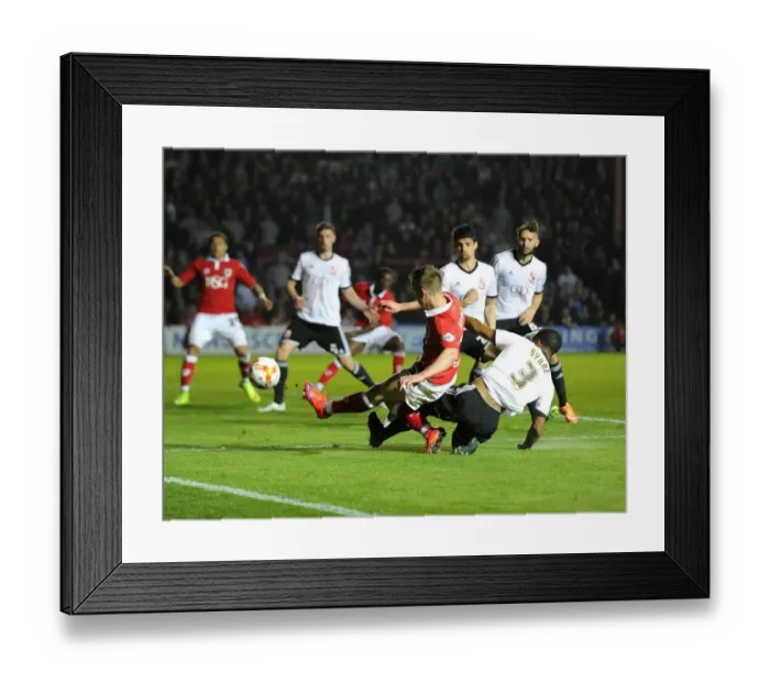 Framed Print : Bristol City's Joe Bryan Delivers a Cross Against Swindon Town, Sky Bet League One, April 2015 Framed Print : Bristol City's Joe Bryan Delivers a Cross Against Swindon Town, Sky Bet League One, April 2015