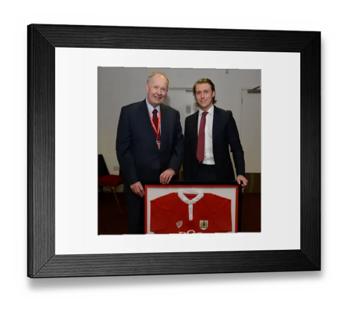 Framed Print : Man of the Match: Dougie Allward's Moment of Triumph with Bristol City against Swindon Town, April 7, 2015 Framed Print : Man of the Match: Dougie Allward's Moment of Triumph with Bristol City against Swindon Town, April 7, 2015