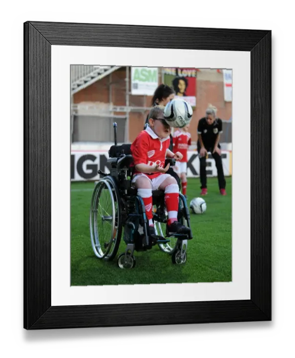 Framed Print : Bristol City vs Swindon Town: Sky Bet League One Clash at Ashton Gate - 8 April 2015 Framed Print : Bristol City vs Swindon Town: Sky Bet League One Clash at Ashton Gate - 8 April 2015