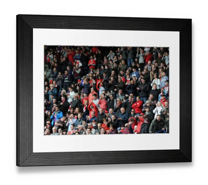 Framed Print : Bristol City Fans in Action at Preston North End's Deepdale, Sky Bet League One Match, 11 / 04 / 2015
