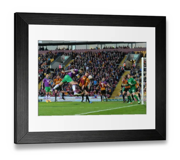 Framed Print : Aden Flint Charges Towards Goal: Bradford City vs. Bristol City, 2015 (Promotion Clash) Framed Print : Aden Flint Charges Towards Goal: Bradford City vs. Bristol City, 2015 (Promotion Clash)