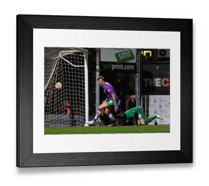 Framed Print : Aden Flint's Thrilling Goal: Bradford City vs. Bristol City (Promotion Battle)