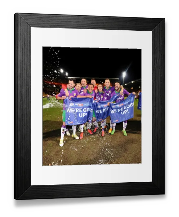 Framed Print : Battling for Promotion: Bradford City vs. Bristol City, April 14, 2015 Framed Print : Battling for Promotion: Bradford City vs. Bristol City, April 14, 2015