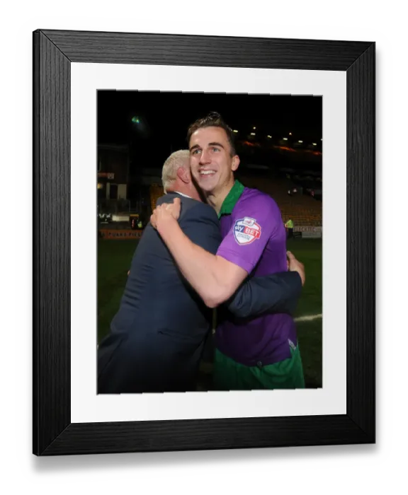 Framed Print : Bristol City's Joe Bryan and Steve Lansdown: A Promotion Celebration