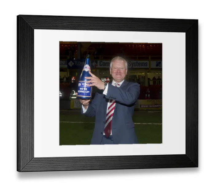 Framed Print : Steve Lansdown's Promotion Euphoria: Celebrating Bradford City's Defeat and Bristol City's Sky Bet Championship Promotion (2015) Framed Print : Steve Lansdown's Promotion Euphoria: Celebrating Bradford City's Defeat and Bristol City's Sky Bet Championship Promotion (2015)