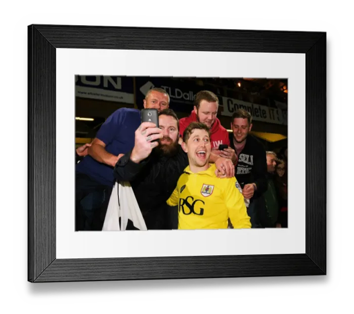 Framed Print : Bristol City's Promotion Celebration: Triumph at Bradford City (April 14, 2015) Framed Print : Bristol City's Promotion Celebration: Triumph at Bradford City (April 14, 2015)
