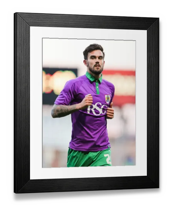Framed Print : Marlon Pack of Bristol City in Action against Bradford City, April 14, 2015 (Promotion Battle)
