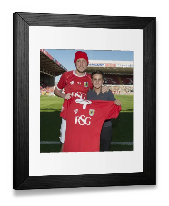 Framed Print : Bristol City vs Coventry City: Luke Ayling in Action at Ashton Gate, 2015