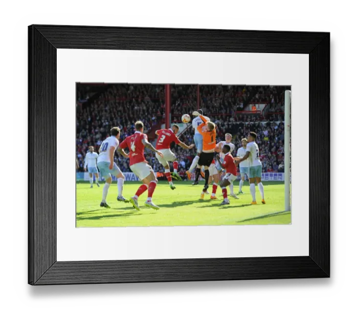 Framed Print : Exciting Moment: Derrick Williams Nearly Scores for Bristol City against Coventry City, April 18, 2015 Framed Print : Exciting Moment: Derrick Williams Nearly Scores for Bristol City against Coventry City, April 18, 2015