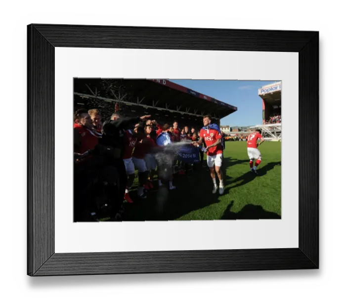 Framed Print : Bristol City's Aden Flint Sprays Champagne: League One Victory Celebrations Framed Print : Bristol City's Aden Flint Sprays Champagne: League One Victory Celebrations