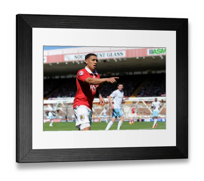 Framed Print : Bristol City's James Tavernier Celebrates Goal Against Coventry City (18-04-2015) Framed Print : Bristol City's James Tavernier Celebrates Goal Against Coventry City (18-04-2015)