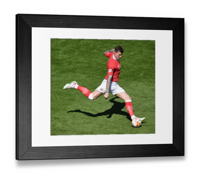 Framed Print : Bristol City's Aden Flint Celebrates Goal Against Coventry City, Sky Bet League One, April 18, 2015