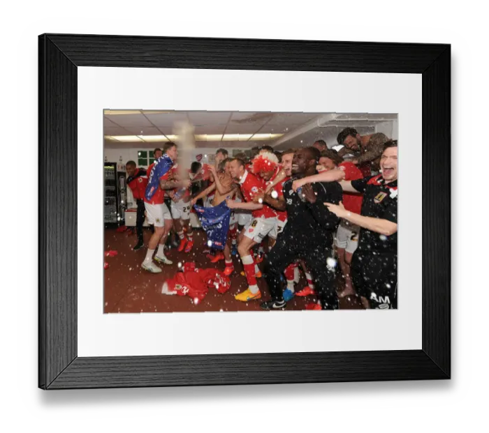 Framed Print : Bristol City Crowned Champions: Euphoria at Ashton Gate after Winning League One
