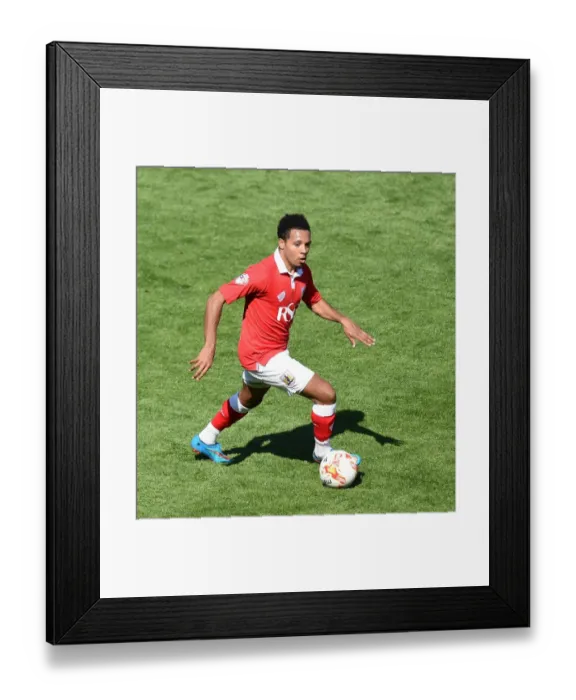 Framed Print : Bristol City's Korey Smith Celebrates Goal Against Coventry City, Sky Bet League One, Ashton Gate Stadium, April 18, 2015 Framed Print : Bristol City's Korey Smith Celebrates Goal Against Coventry City, Sky Bet League One, Ashton Gate Stadium, April 18, 2015
