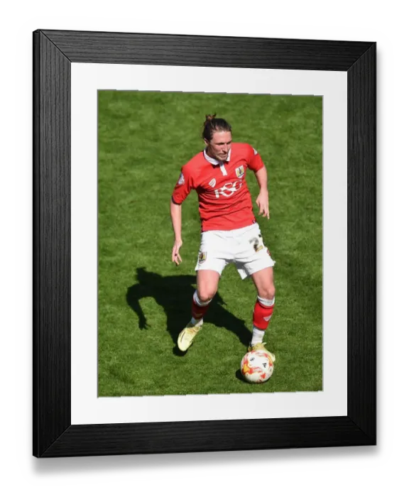 Framed Print : Celebration at Ashton Gate: Bristol City's Luke Ayling Rejoices in Sky Bet League One Victory over Coventry City (18 / 04 / 2015) Framed Print : Celebration at Ashton Gate: Bristol City's Luke Ayling Rejoices in Sky Bet League One Victory over Coventry City (18 / 04 / 2015)