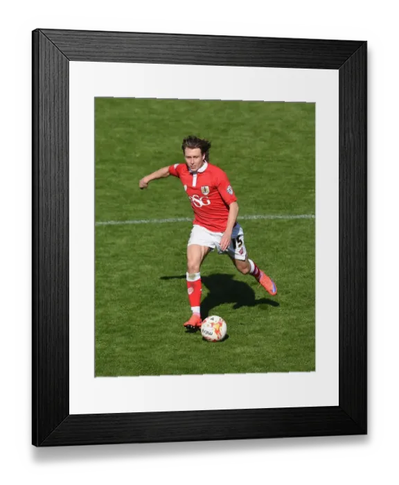 Framed Print : Bristol City's Luke Freeman Celebrates Thrilling Goal Against Coventry City, April 2015 Framed Print : Bristol City's Luke Freeman Celebrates Thrilling Goal Against Coventry City, April 2015