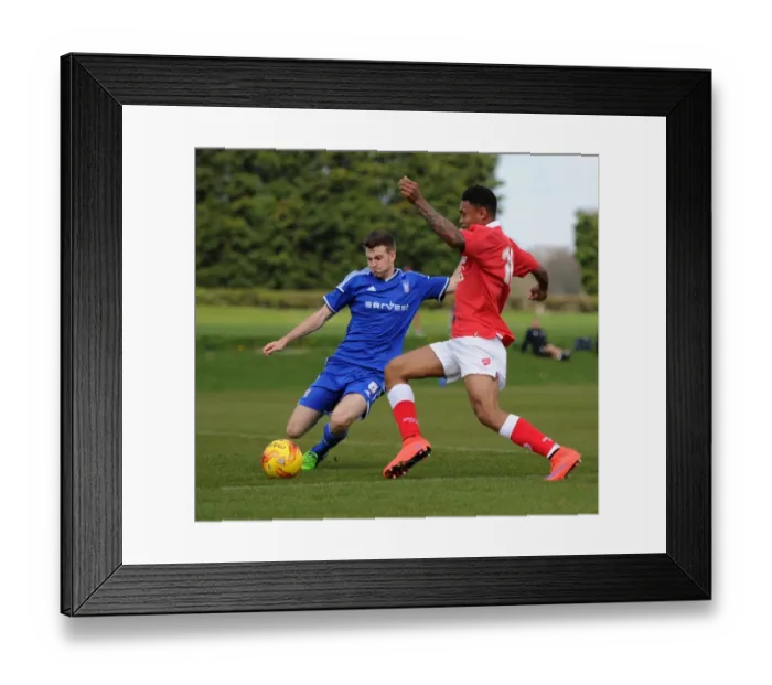 Framed Print : Clash at Failand Training Ground: Marley Bishop vs Joe Robinson Framed Print : Clash at Failand Training Ground: Marley Bishop vs Joe Robinson