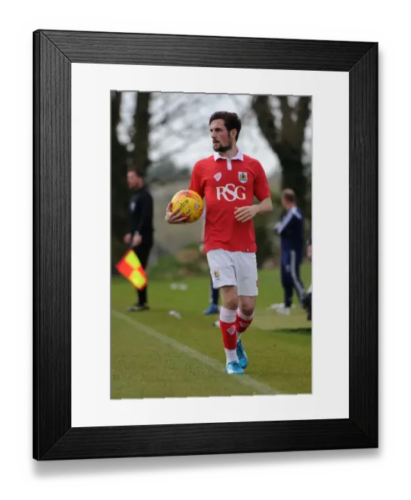 Framed Print : Bristol City U21s: Lewis Hall Shines at Failand Training Ground Against Ipswich Town (10 / 11 / 2014) Framed Print : Bristol City U21s: Lewis Hall Shines at Failand Training Ground Against Ipswich Town (10 / 11 / 2014)