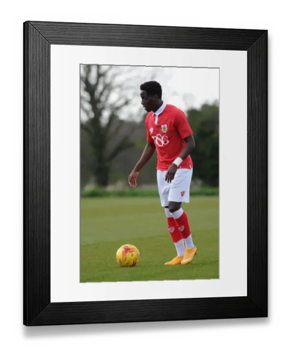 Framed Print : Shaquille Hunter in Action: Bristol City U21s vs Ipswich Town Framed Print : Shaquille Hunter in Action: Bristol City U21s vs Ipswich Town