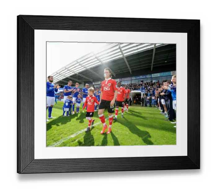 Framed Print : League One Champions Triumph: Chesterfield's Honorary Welcome (Bristol City)
